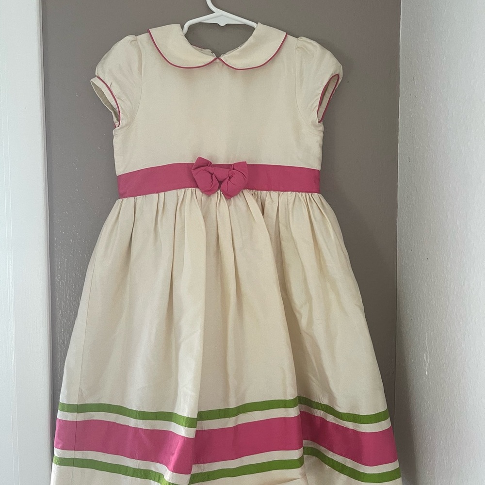 Lily Pulitzer Silk dress, size 6
In beautiful condition